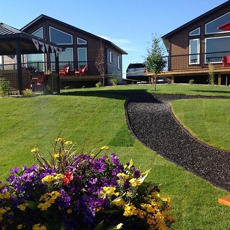 Stardust Inn And Chalets Pincher Creek Exterior foto